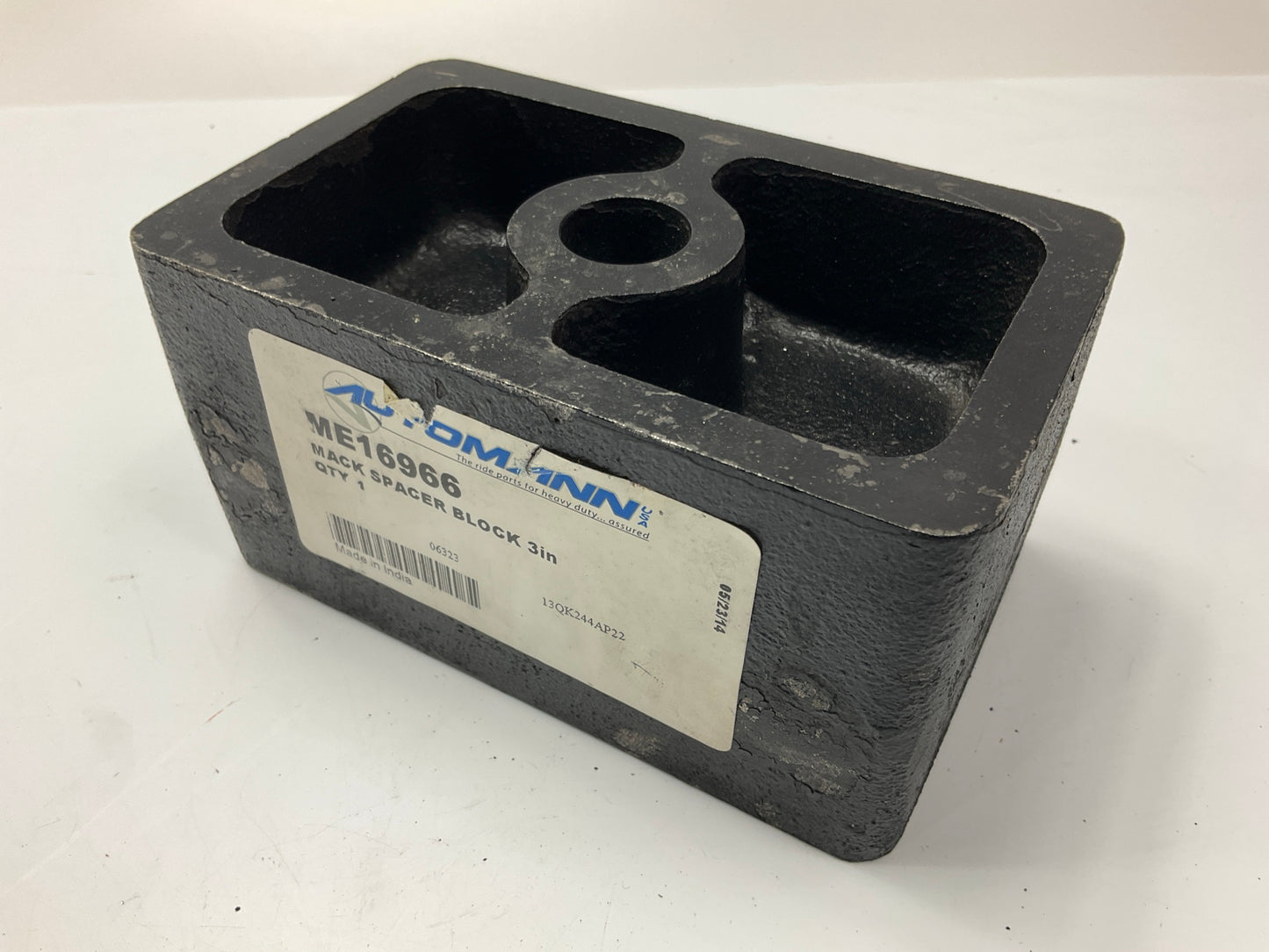Automann ME16966 3'' Leaf Spring Spacer Block, Replaces Mack # 13QK244AP10