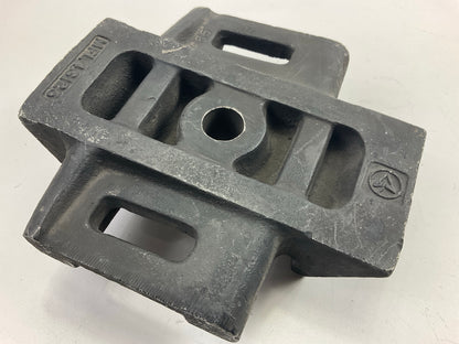 Automann MFL46125 Axle Seat, 5.5 Degree For Freightliner FAS Airliner II