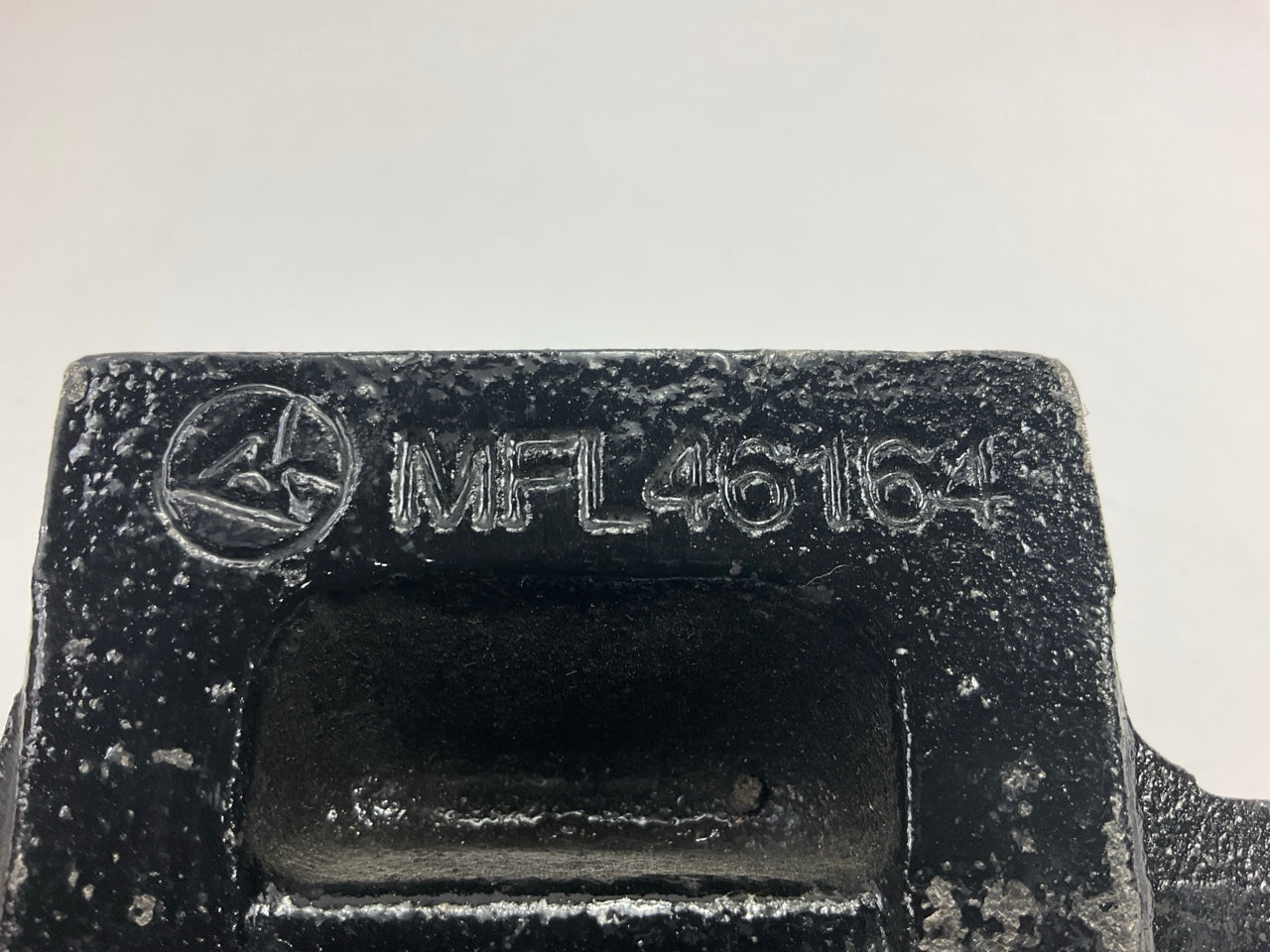 Automann MFL46164 Axle Seat, 2 Degree For Freightliner FAS Airliner II
