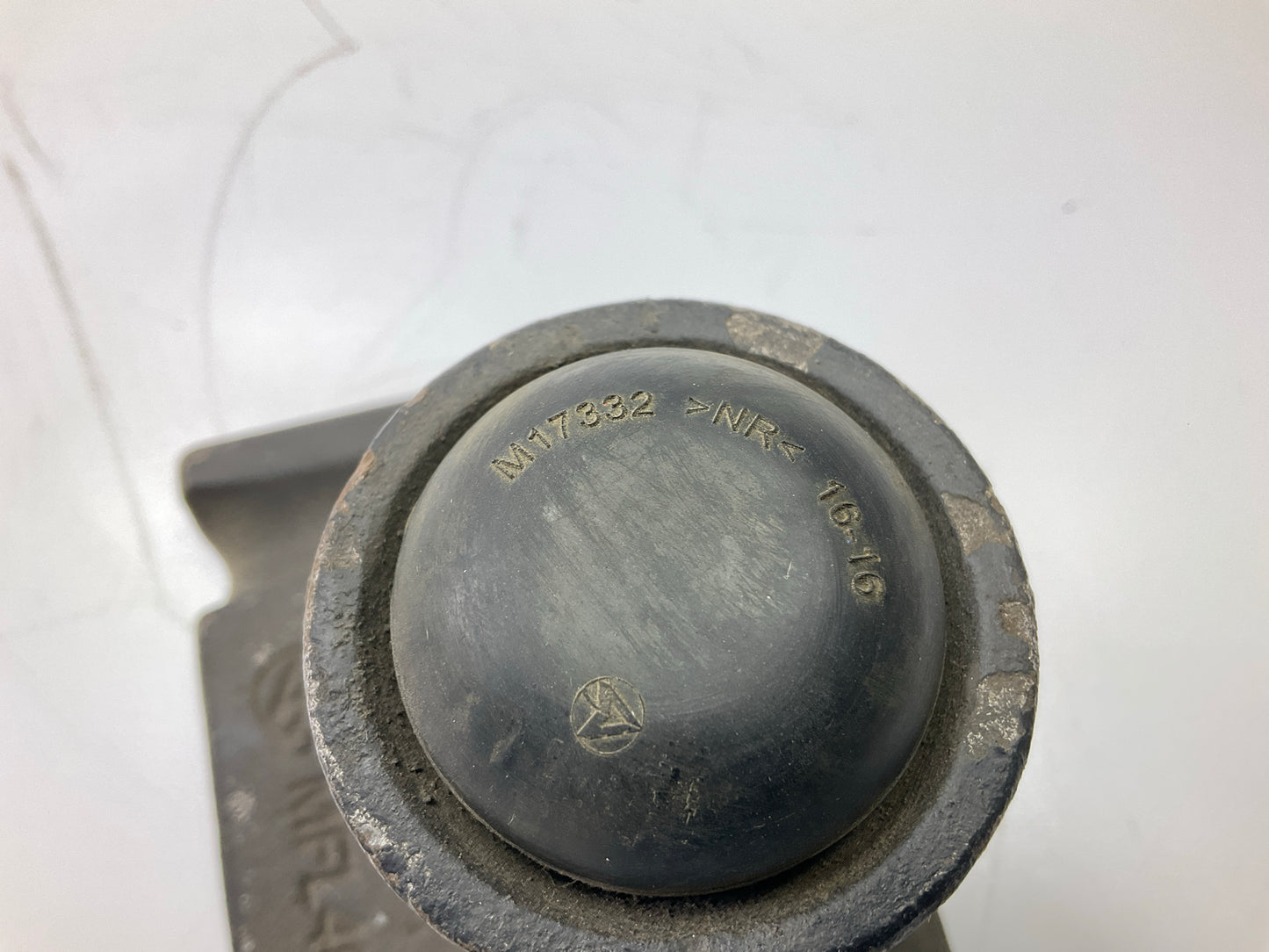 Automann MFL46213 Front Left U-bolt Top Plate Replaces # A1615214001