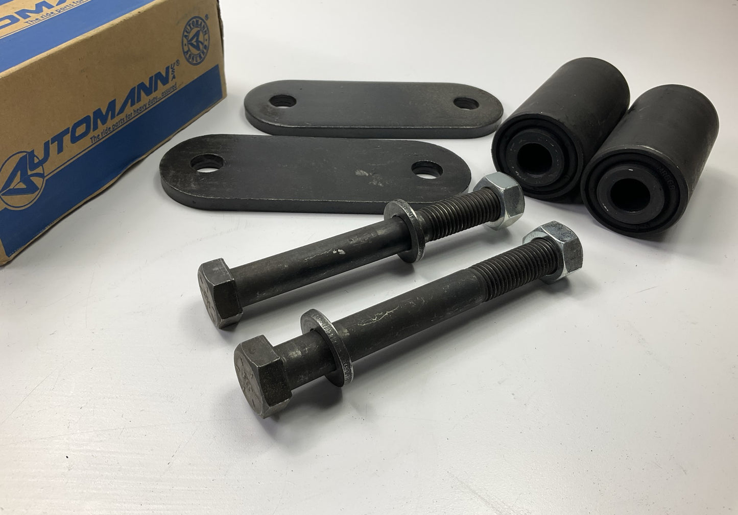 Automann MFL4879 Leaf Spring Shackle Kit For Freightliner FC, FL, FL112, FLD