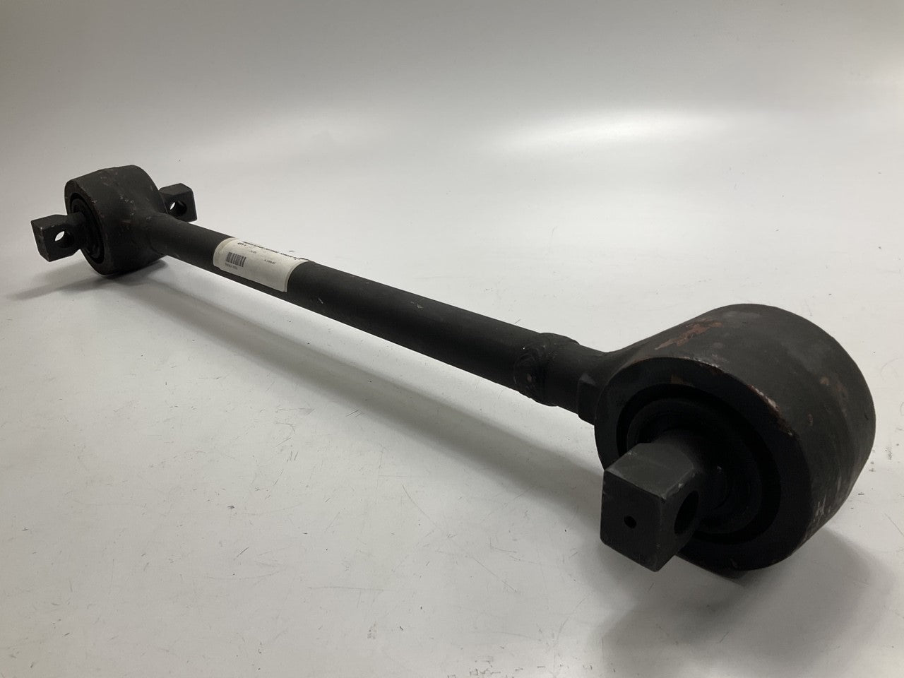 Automann MFL67 Axle Torque Rod, Rigid, 24.41'' C-to-C, For Freightliner Tuftrac