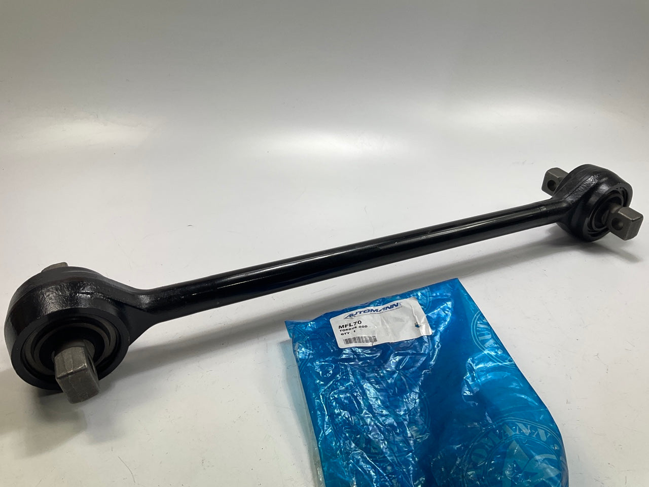 Automann MFL70 Axle Torque Rod, 26.42'' For Freightliner Tuftrac (16-15004-000)