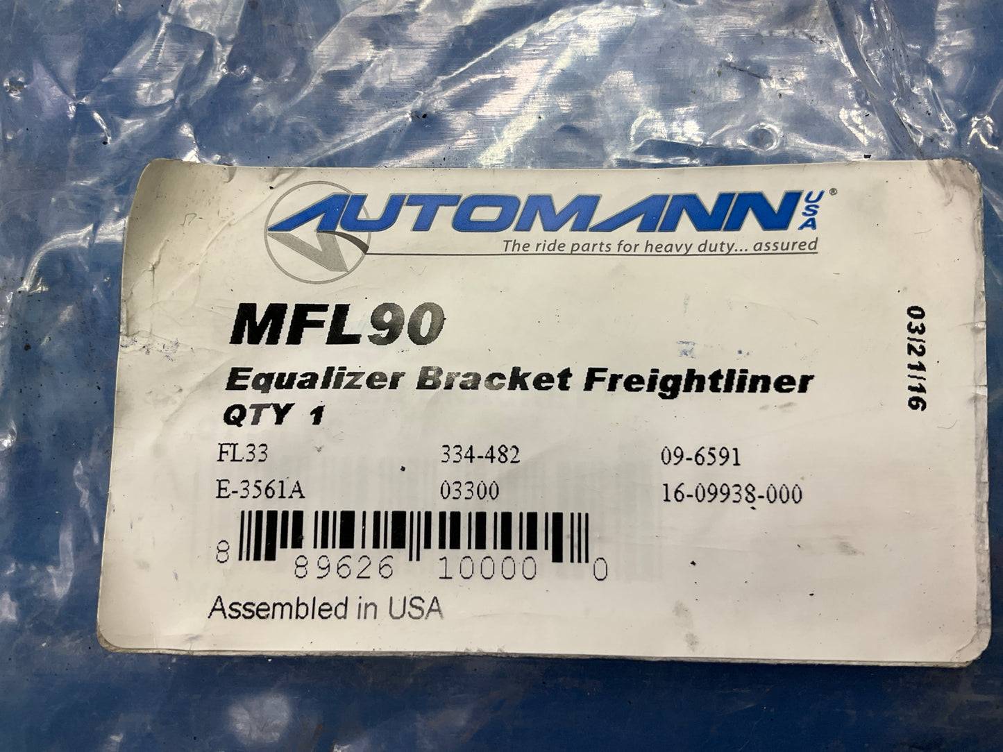 Automann MFL90 Side Restraint Bracket For Freightliner 334-488, 38A, 44A
