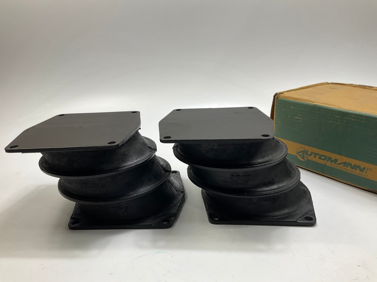 PAIR - Automann MLC1 Bolster Load Spring / Load Cushion Hendrickson 60879-000L