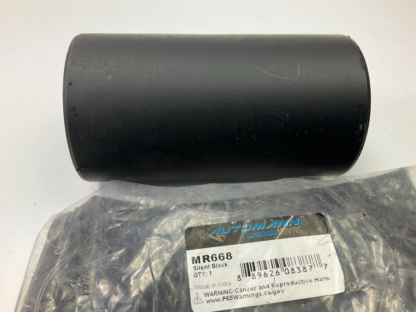 Automann MR668 Leaf Spring Silent Block For Freightliner M2 106