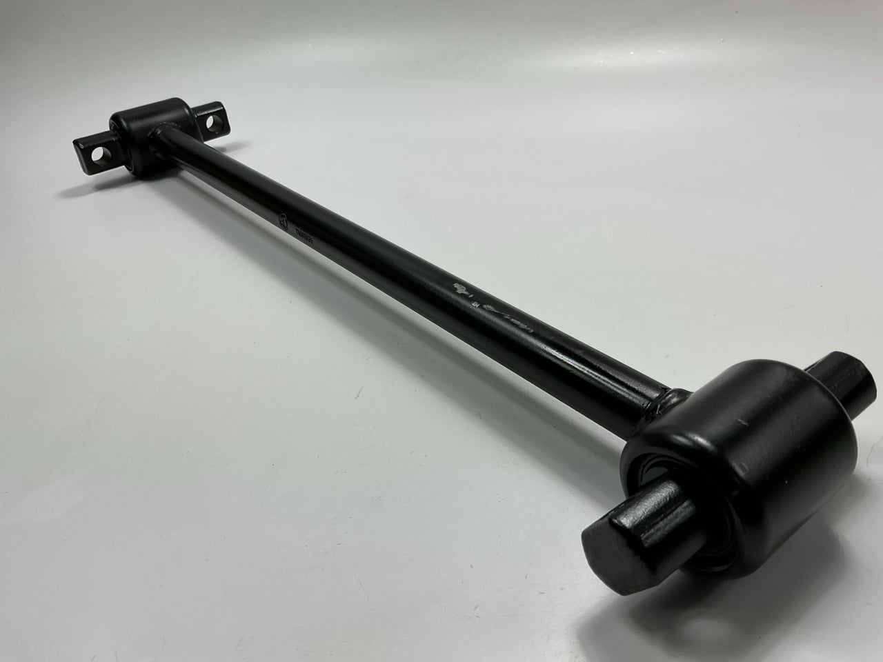 Automann TMR535 24.33'' Rigid Torque Rod For Freightliner 1616749002
