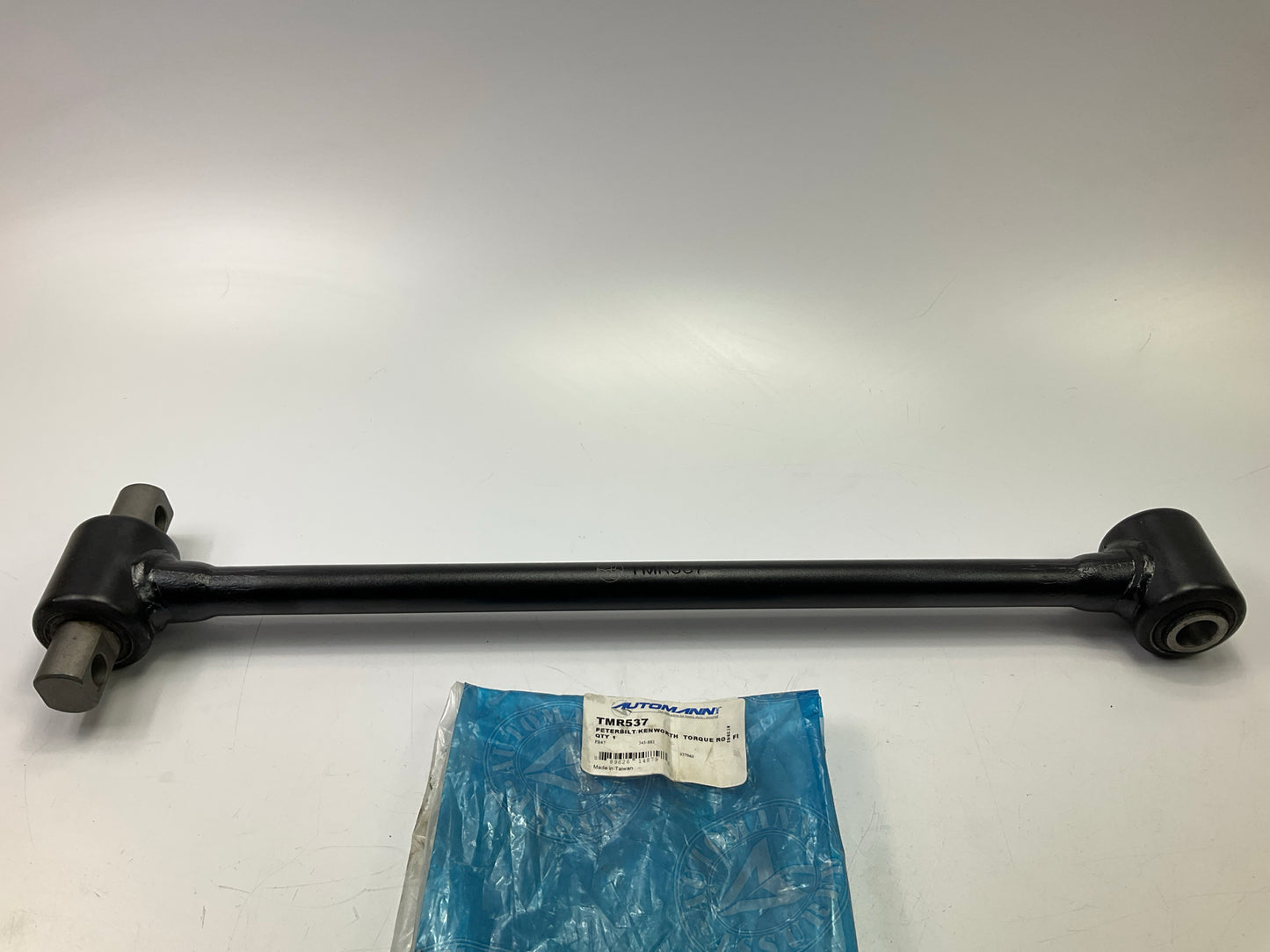 Automann TMR537 Front Torque Rod For Kenworth T660, Peterbilt 379