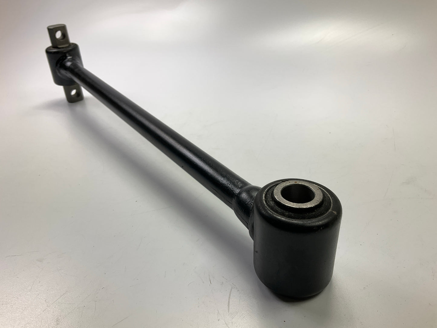 Automann TMR537 Front Torque Rod For Kenworth T660, Peterbilt 379