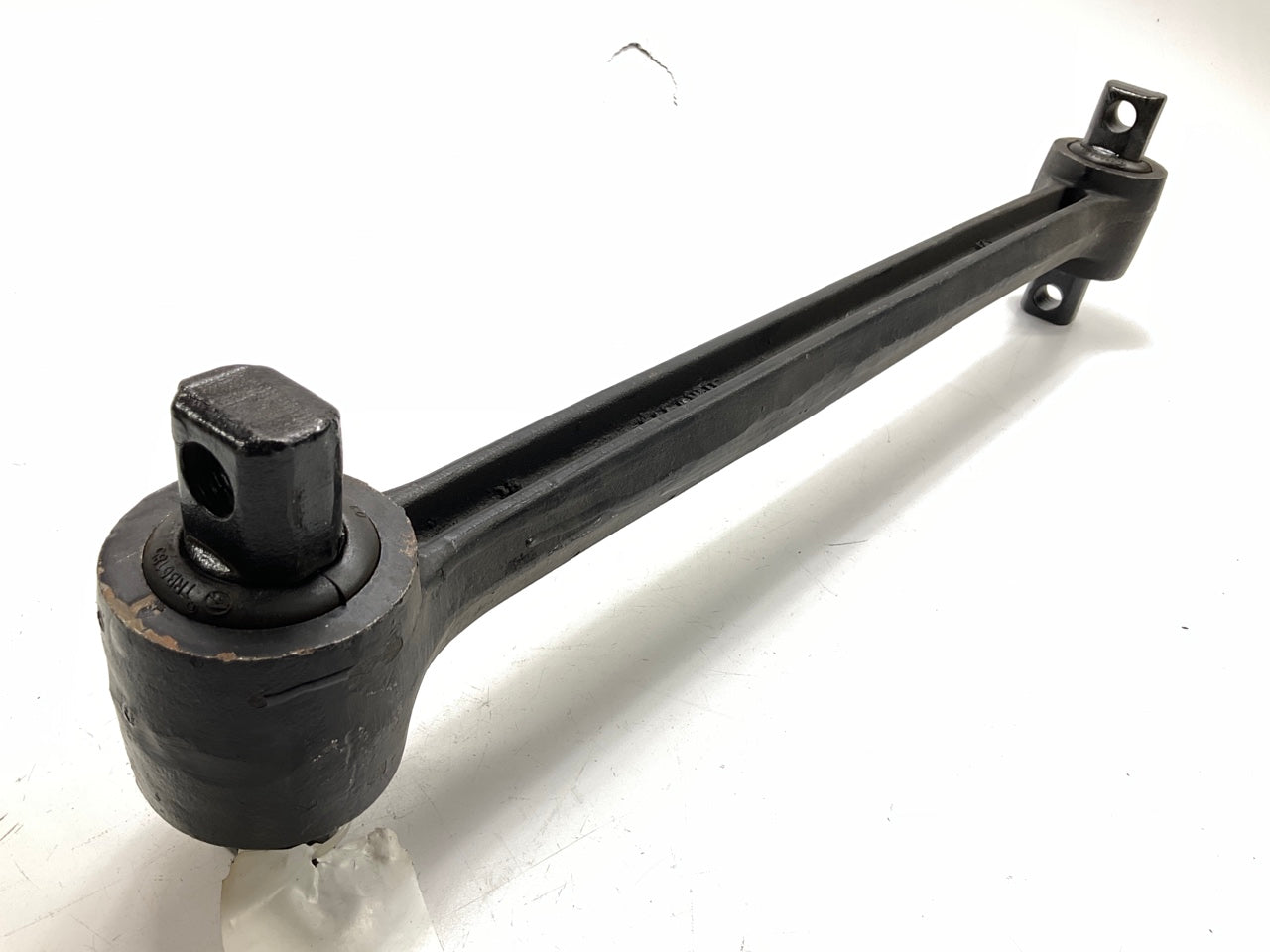 Automann TMR547 Torque Rod, 22.00'' For Hendrickson PRIMAAX MAXAIR AL405