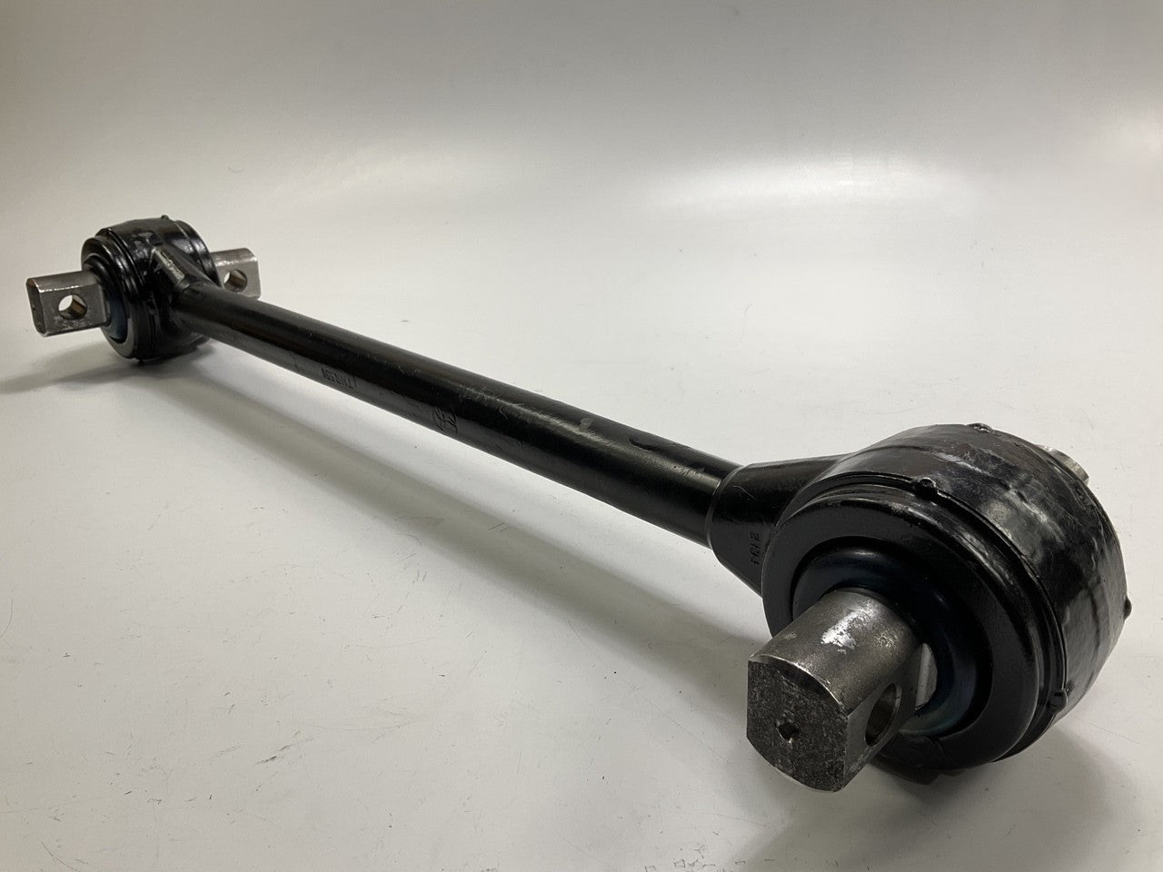 Automann TMR551 Torque Rod, 22.81'' Replaces Peterbilt # 03-04251