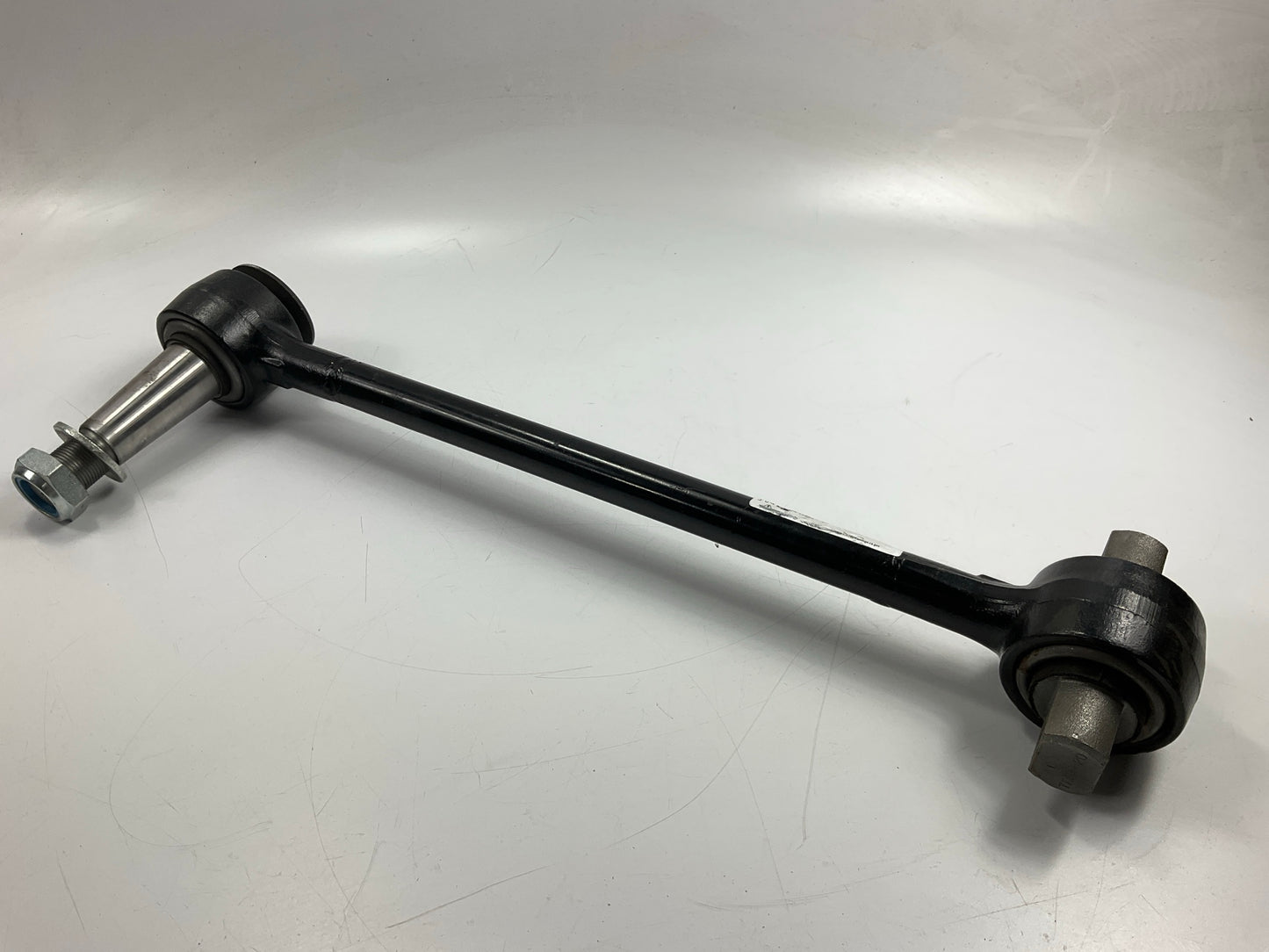 Automann TMR69 Torque Rod 24'' For Kenworth K195376, 925031, 3582170C1, 358013441