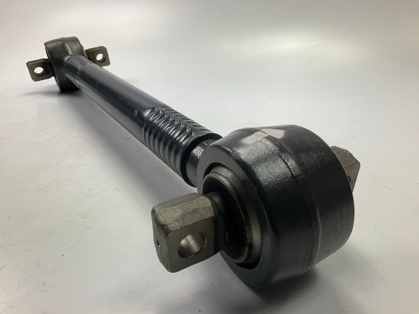 Automann TMR71 Torque Rod 22.59'' For Volvo 20443046