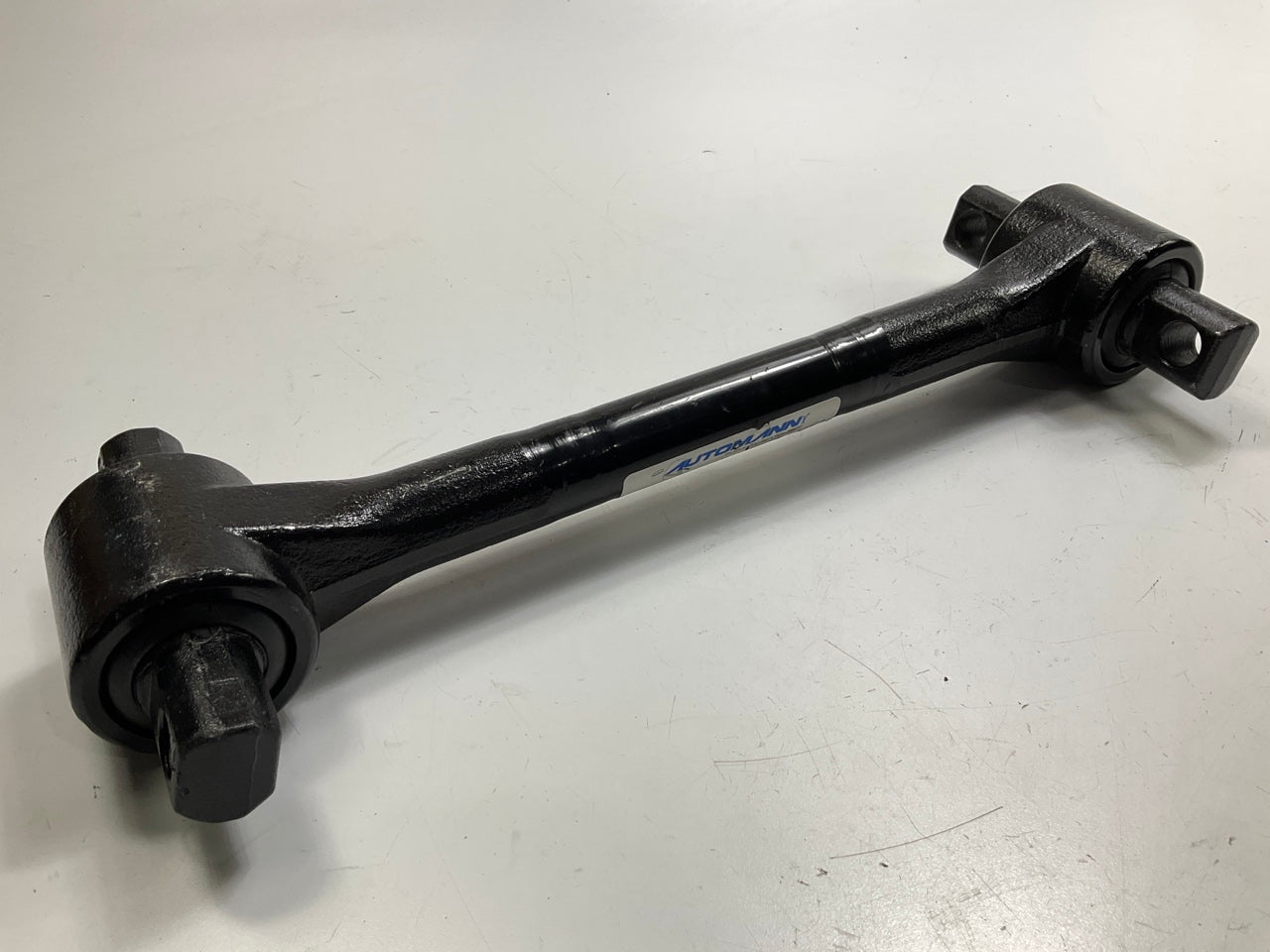 Automann TMRN1210 Narrow Torque Rod 14.375'' For Hendrickson 3581266C1