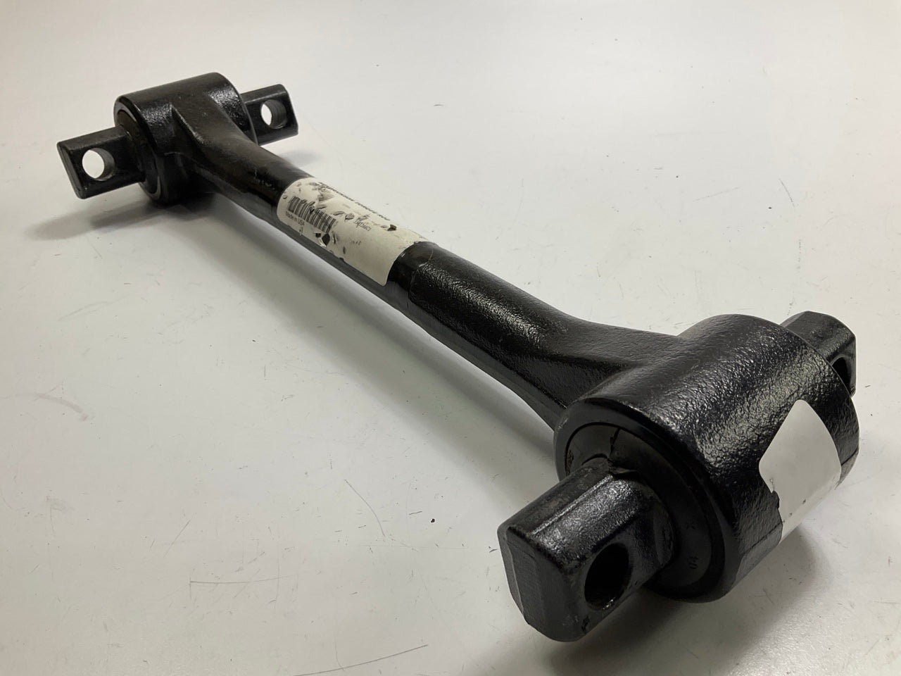 Automann TMRN1210 Narrow Torque Rod 14.375'' For Hendrickson 3581266C1