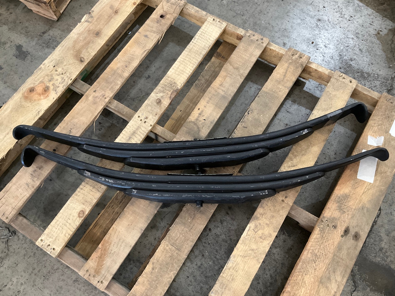 (2) Automann TRA2741 3 Leaf Trailer Springs Replaces SP0365-01