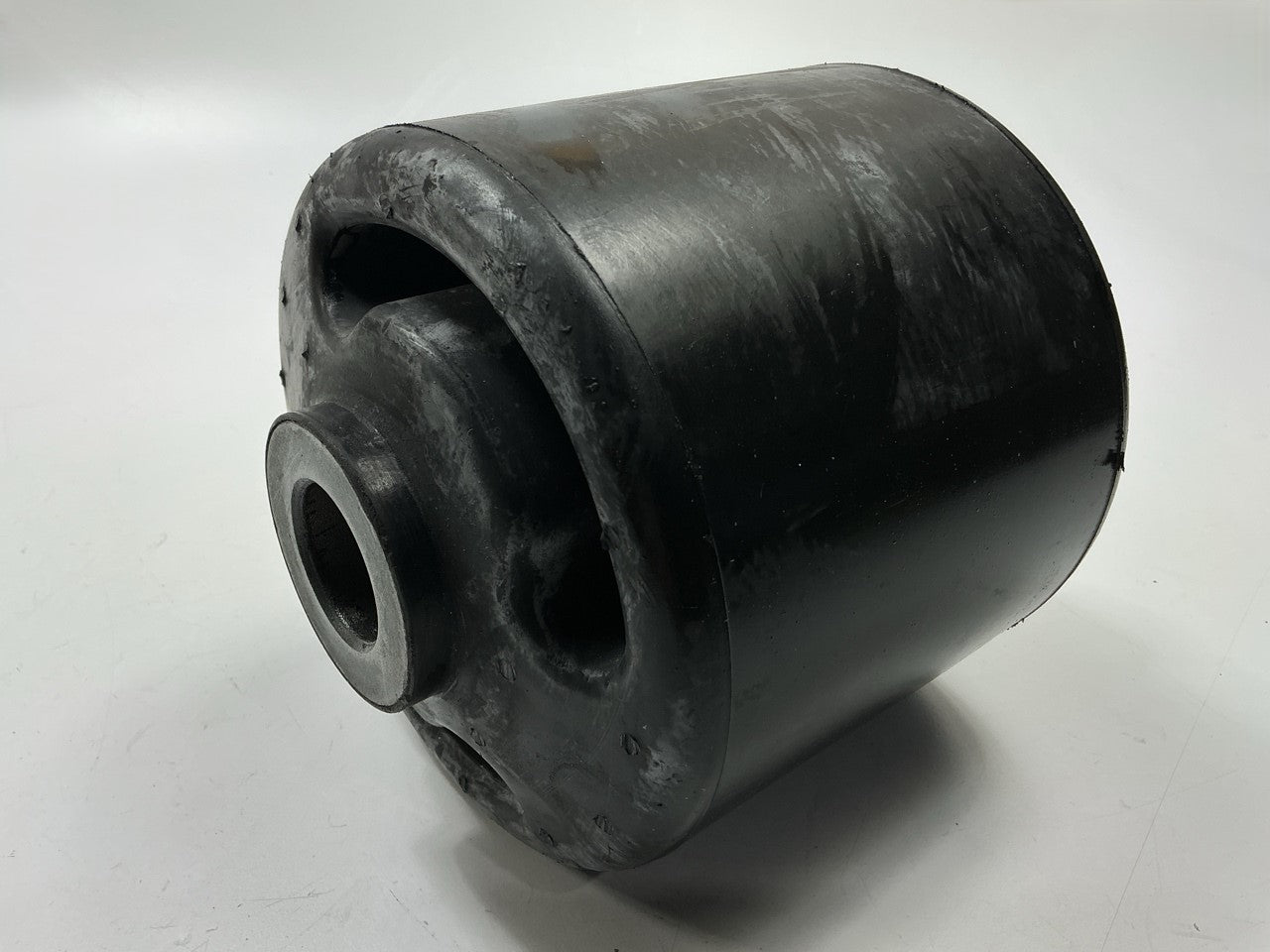 Automann TRB5912 Axle Pivot Bushing For Hendrickson INTRAAX, T-Series