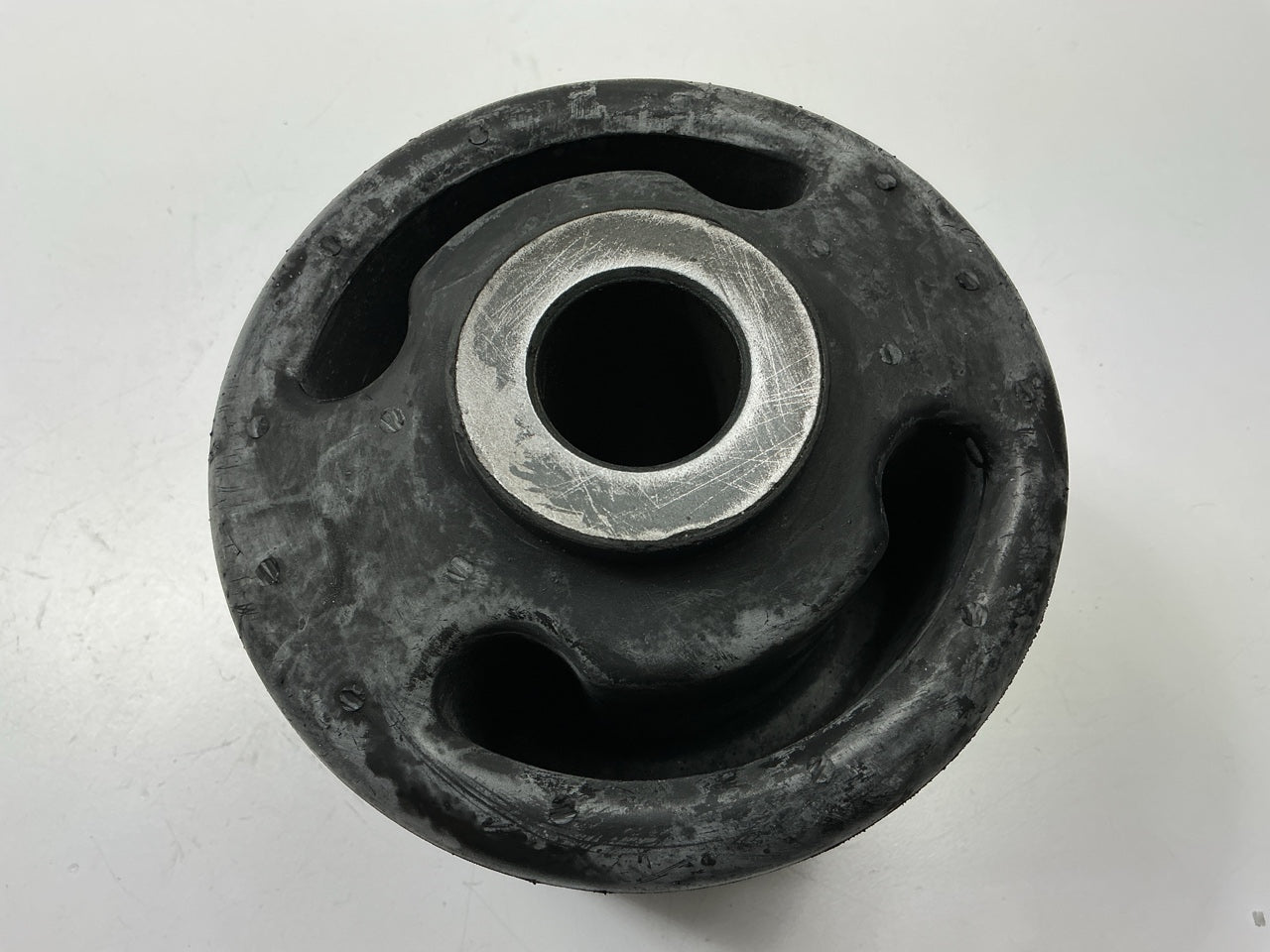 Automann TRB5912 Axle Pivot Bushing For Hendrickson INTRAAX, T-Series