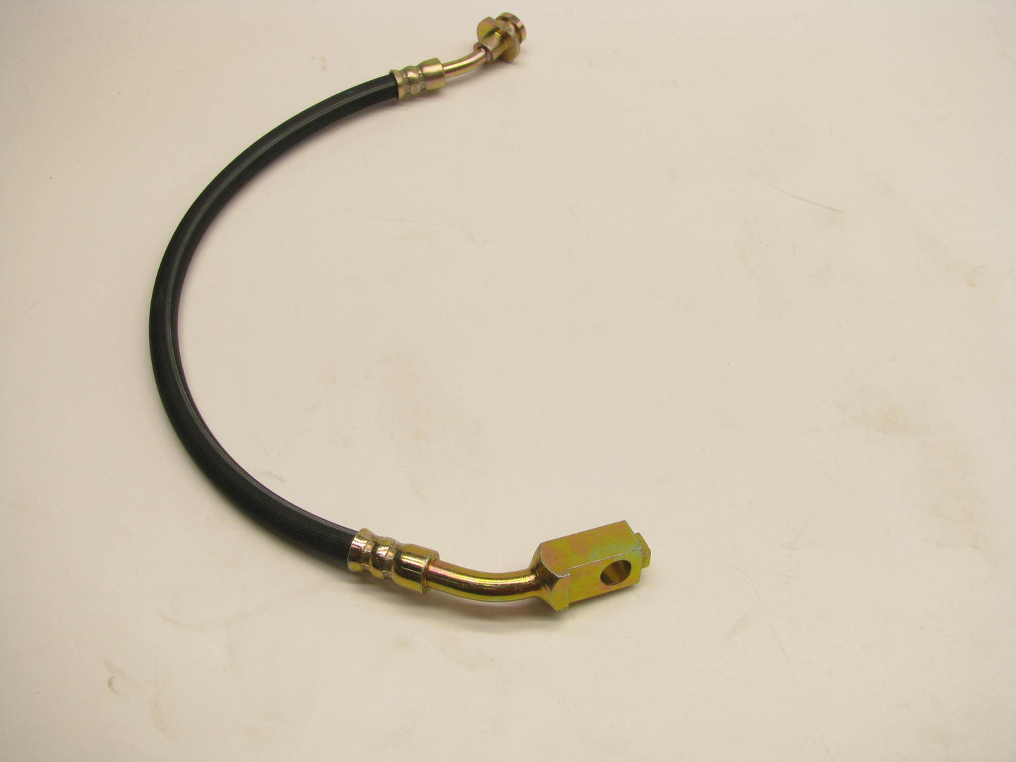 API 1474-63185 Front Right Brake Hose For 86-97 Nissan D21 Hardbody Pickup 4WD