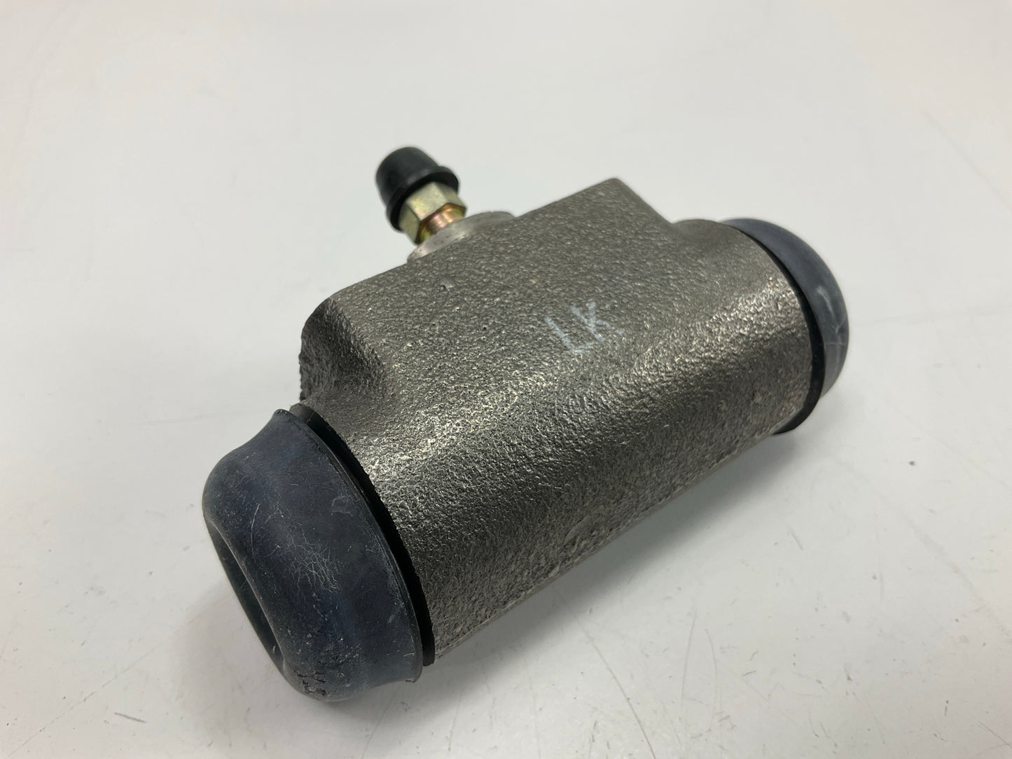 Autopart 1475-05449 Rear Drum Brake Wheel Cylinder For 1997-2000 Ford Contour
