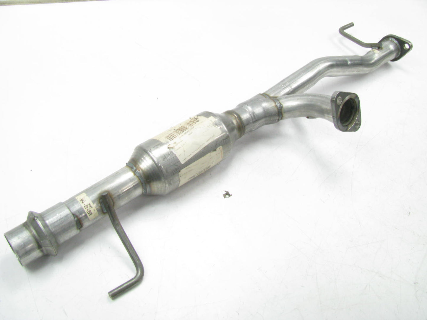 Autopart 2101-425847 Rear Catalytic Converter 2000-2002 Toyota Tundra 4.7L-V8
