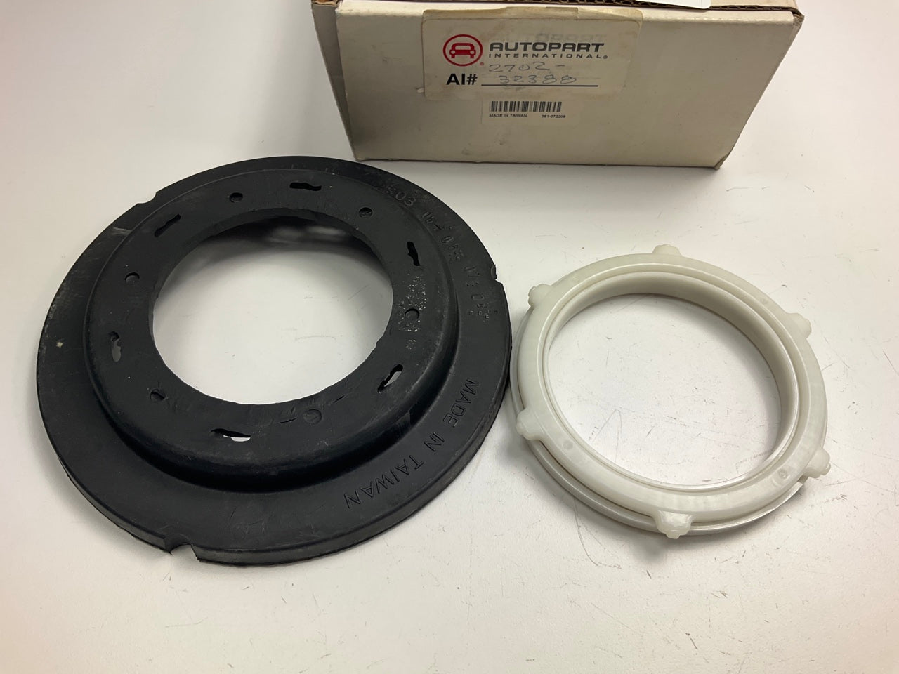 Autopart International Suspension Strut Mount Front For 1996-2007 Ford Taurus