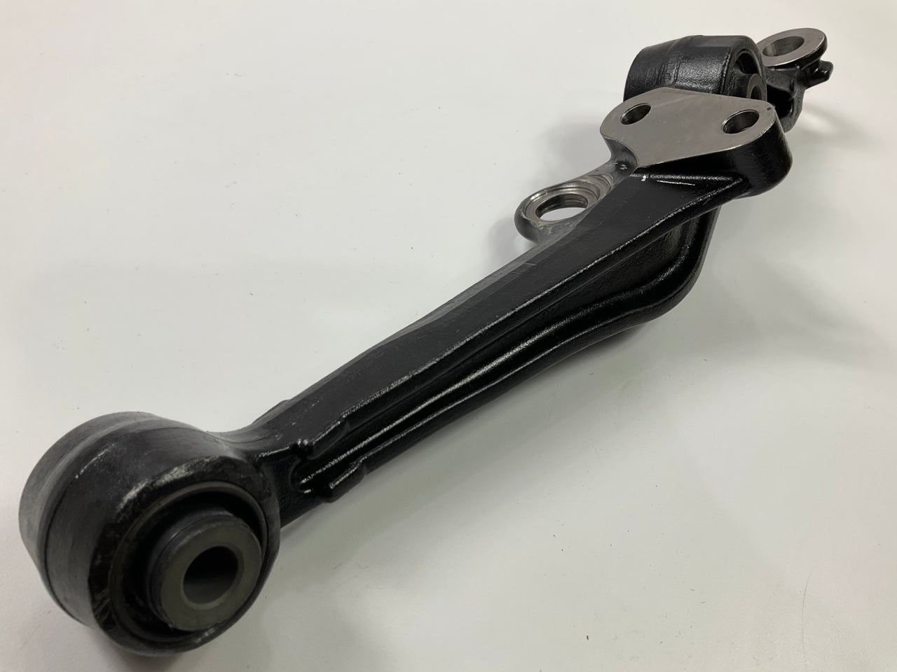 API 2703-70579 Front Left Lower Control Arm For 1990-1993 Honda Accord
