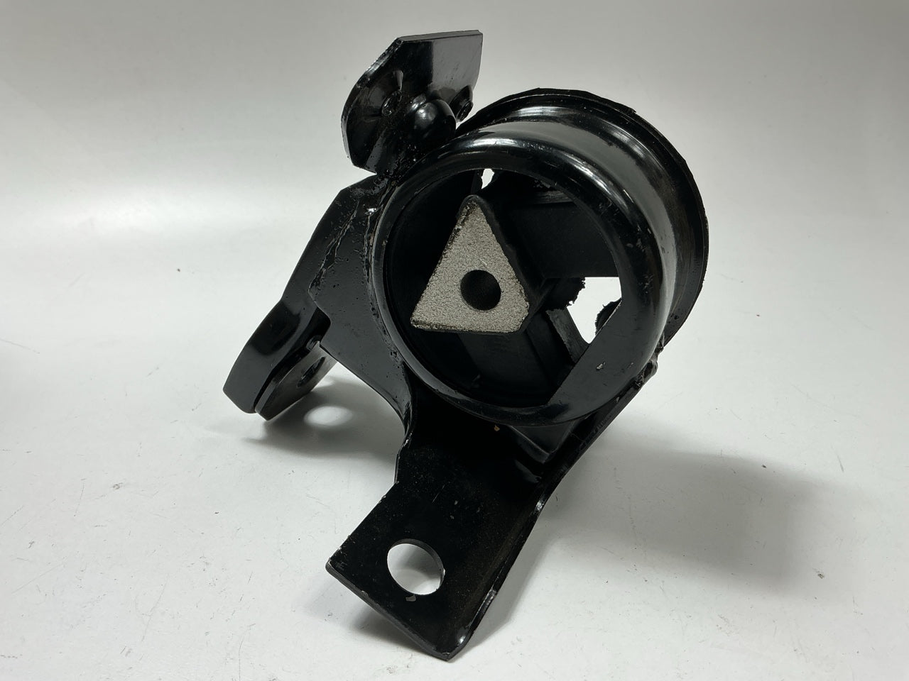 Autopart International 3400-247633 Left Auto Trans Mount