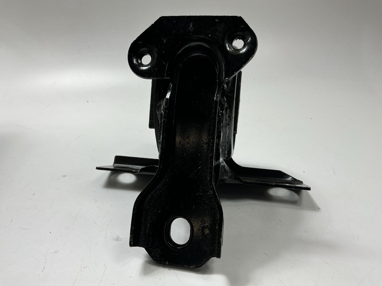 Autopart International 3400-247633 Left Auto Trans Mount