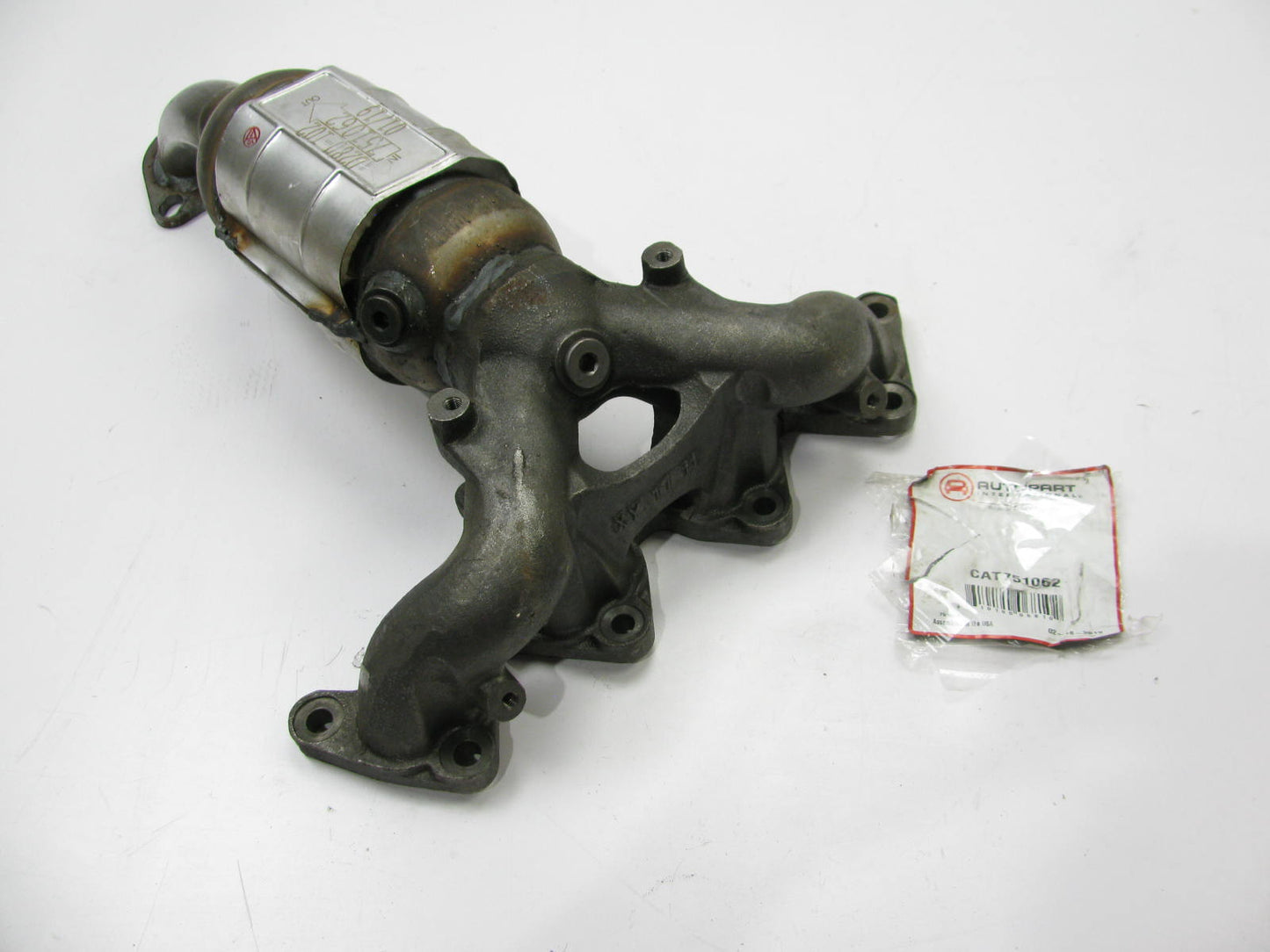 Autopart Intl CAT751062 Front Catalytic Converter & Exhaust Manifold CALIFORNIA