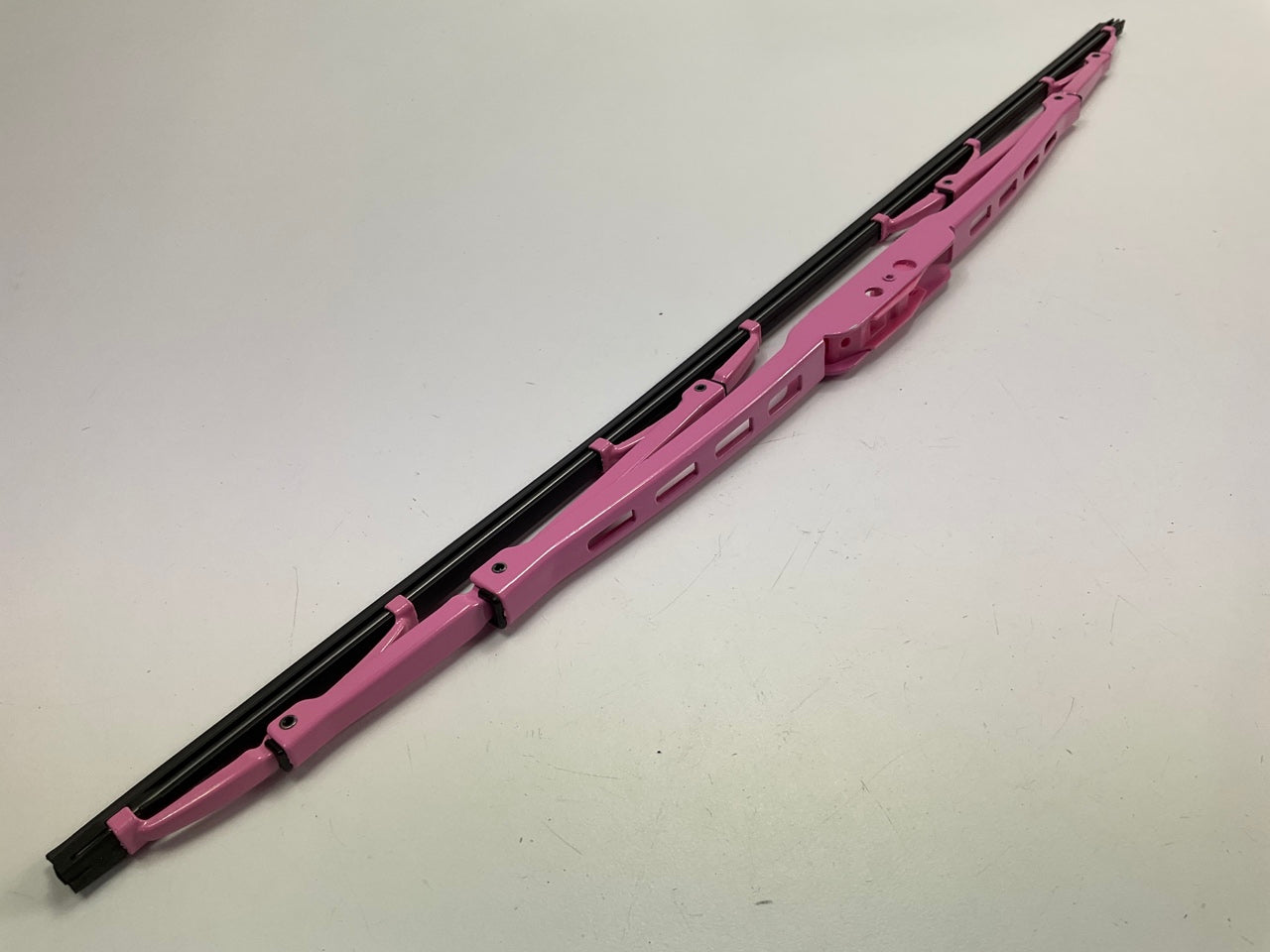 AutoTex PINK Plus AP-P20 Metal Windshield Wiper Blade With Pink Frame - 20''