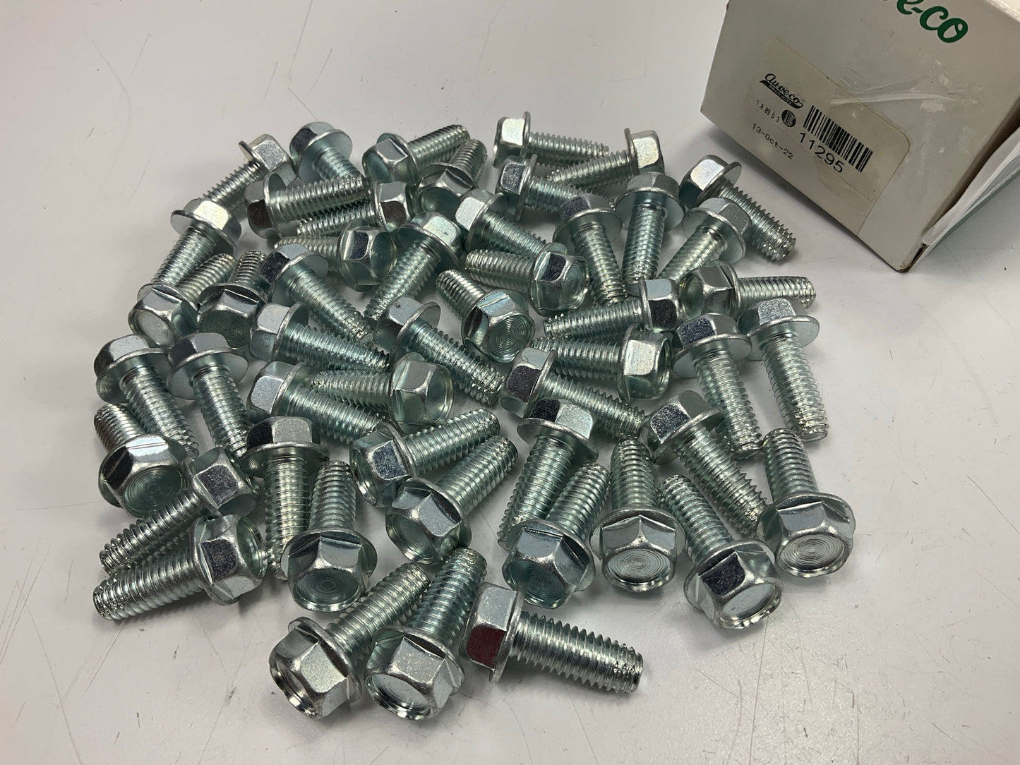 Auveco 11295 Thread Cutting Screw 3/8''-16 X 1'', Hex Washer Head, Type F, 50 Pcs