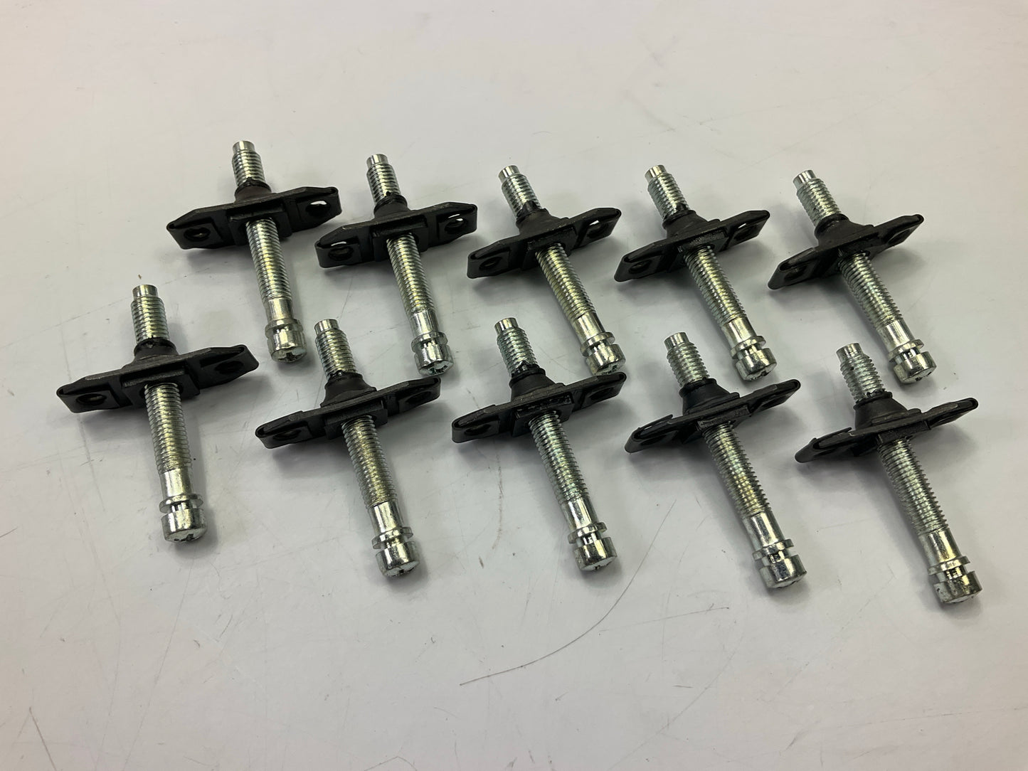 (10) Auveco 11662 Headlamp Adjusting Screws D7OZ-13032-B , D7SZ-13032-A