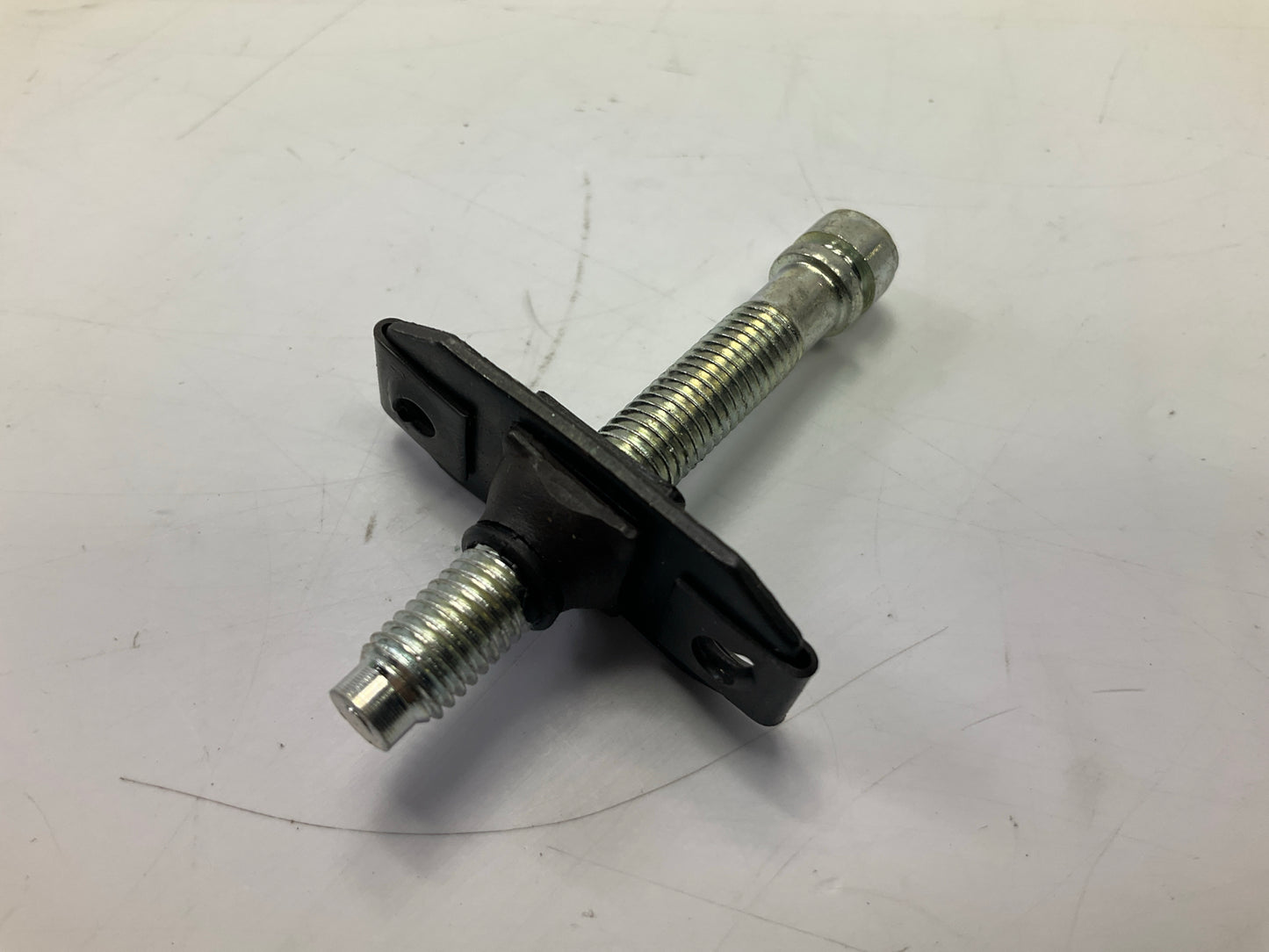 (10) Auveco 11662 Headlamp Adjusting Screws D7OZ-13032-B , D7SZ-13032-A