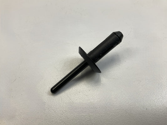 Auveco 13753 Nylon Blind Rivet Diameter 17/64'' Grip 3/32''-3/16'' Qty 25
