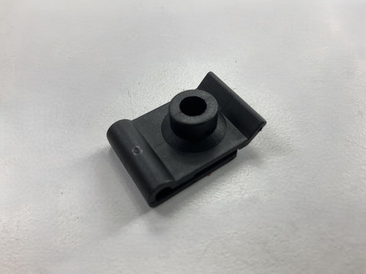 (15) Auveco 14276 Nylon U Nut #14 Screw Front Fender Liner Clip Fastener