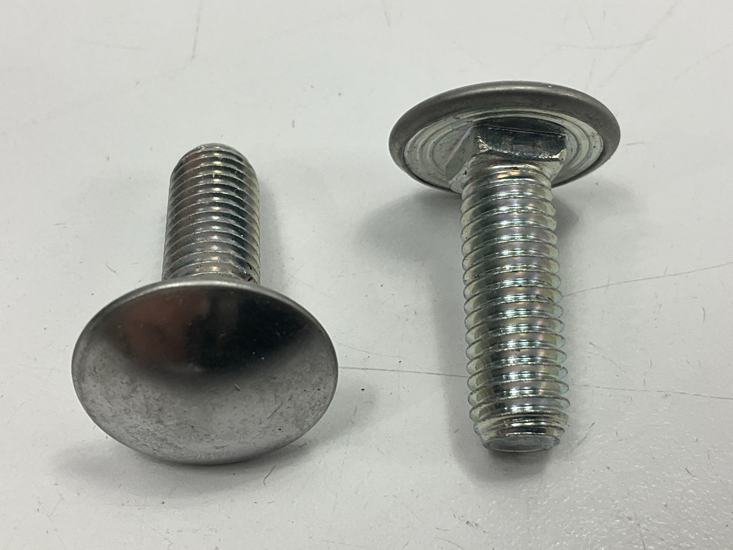 Auveco 16986 GM Bumper Bolt M8-1.25 X 25mm W/stainless Cap Pan Head, 25 Pcs