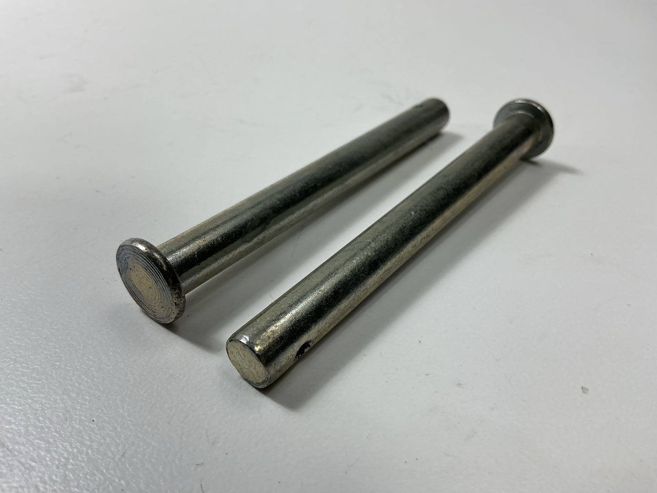 (10) Auveco 19594 Door Hinge Pin Pin Diameter: 11/32'' Length Under Head: 3-3/8''