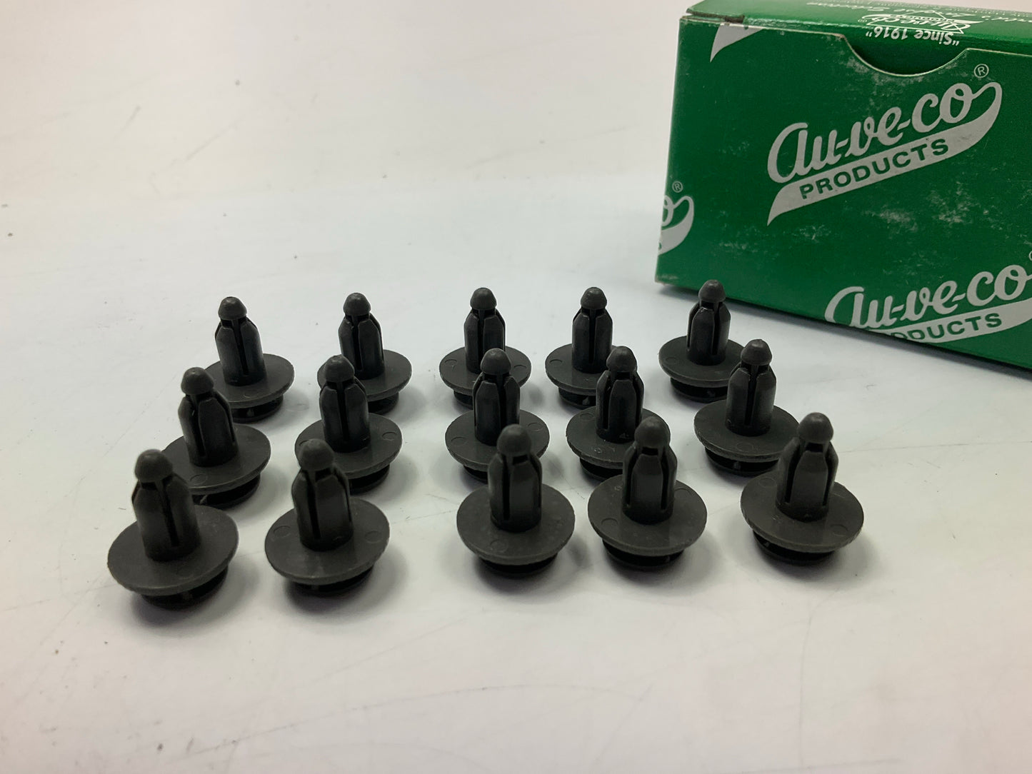 (15) Auveco 19645 Door Trim Panel Retainers