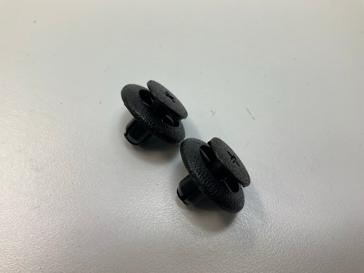 (15) Auveco 20577 Rocker Panel & Garnish Moulding Clips