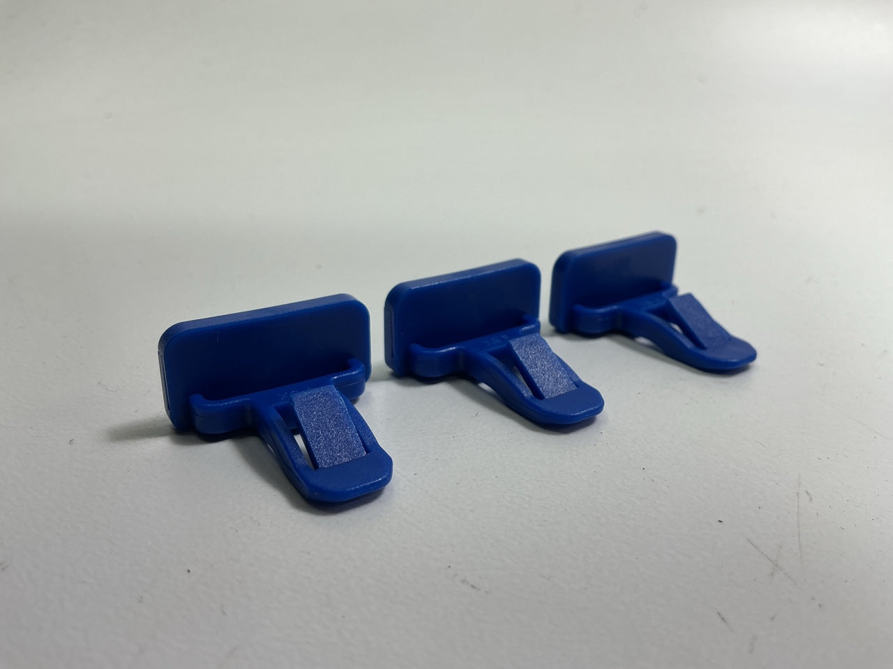 (15) Auveco 21016 Bumper Moulding Clips Retainer Fastener