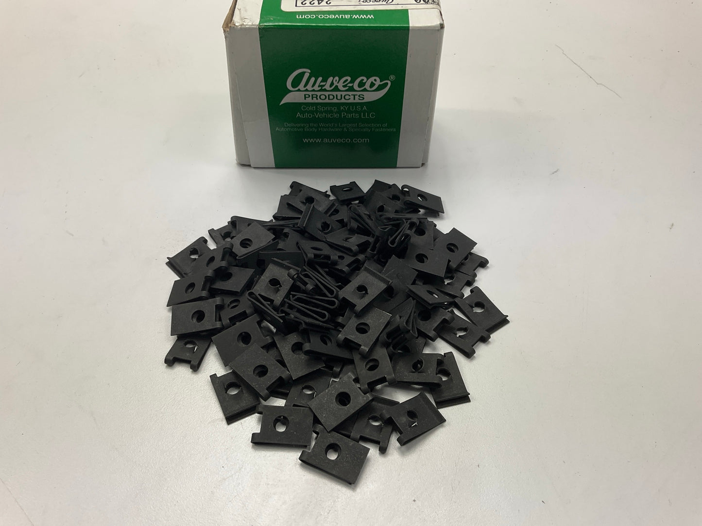 Auveco 2422 #10 Screw Size Panel Range .025''-.064'' Hole To Edge: 3/8'' Qty 100