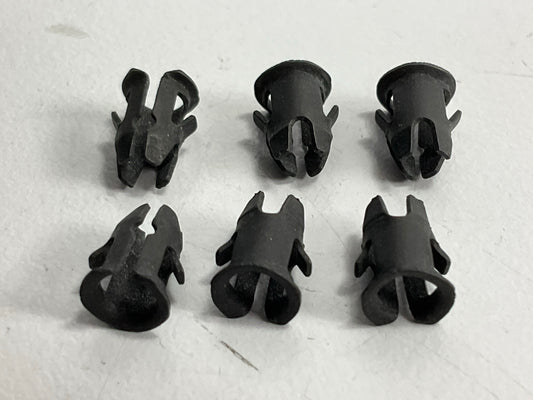 (100) Auveco 2595 Tubular Nut For 1/8 Stud .040-.045 Panel Range Barrel Clips