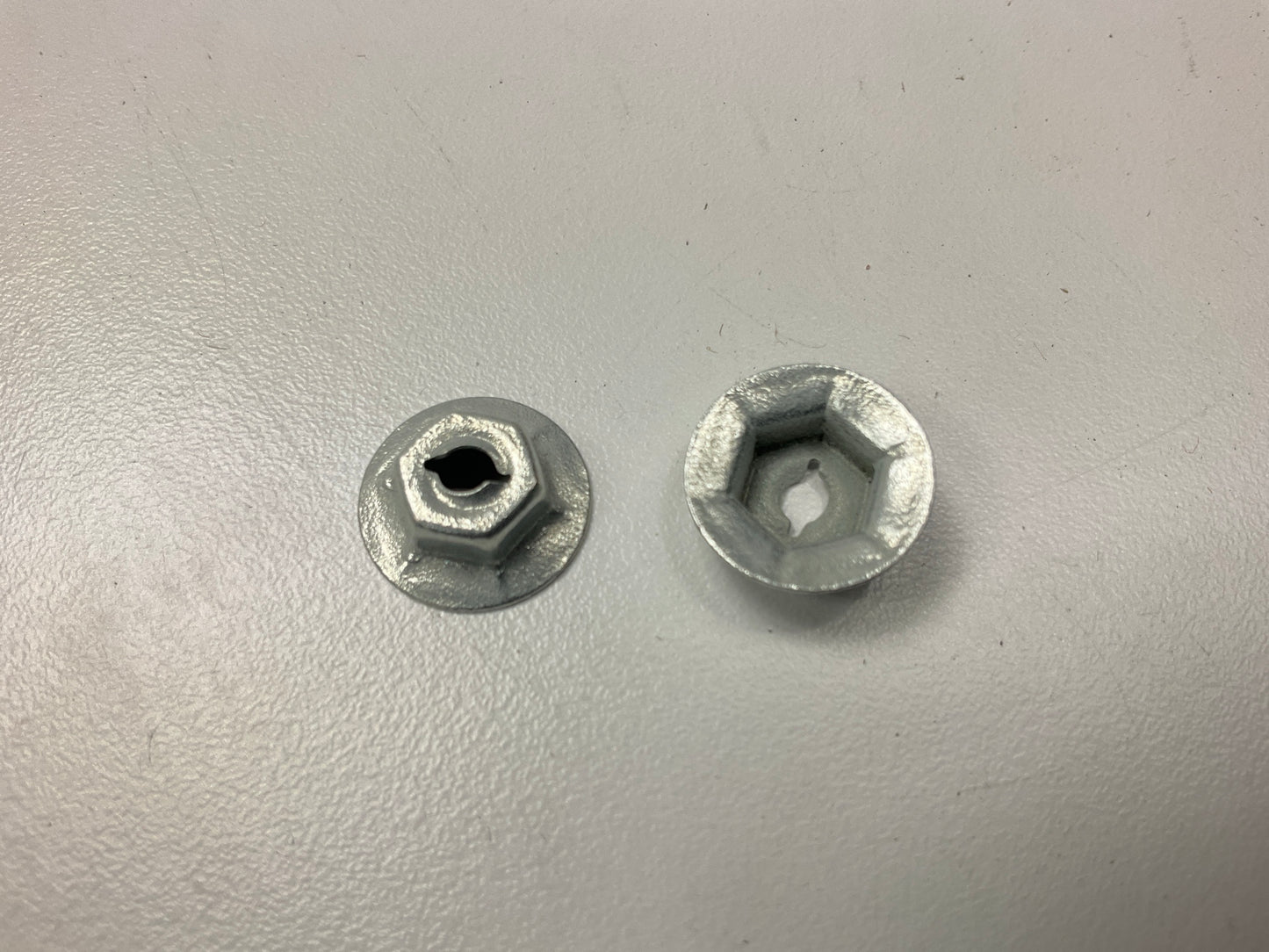Auveco 2895 THREAD CUT TING NUTS 1/8'' Stud Size 5/16'' Hex 17/32'' Washer  Qty 100