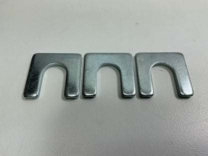 Auveco 5077 Shim 1/8'' Thk 1-1/8'' X 1-1/8'' With 1/2'' Slot Qty 50