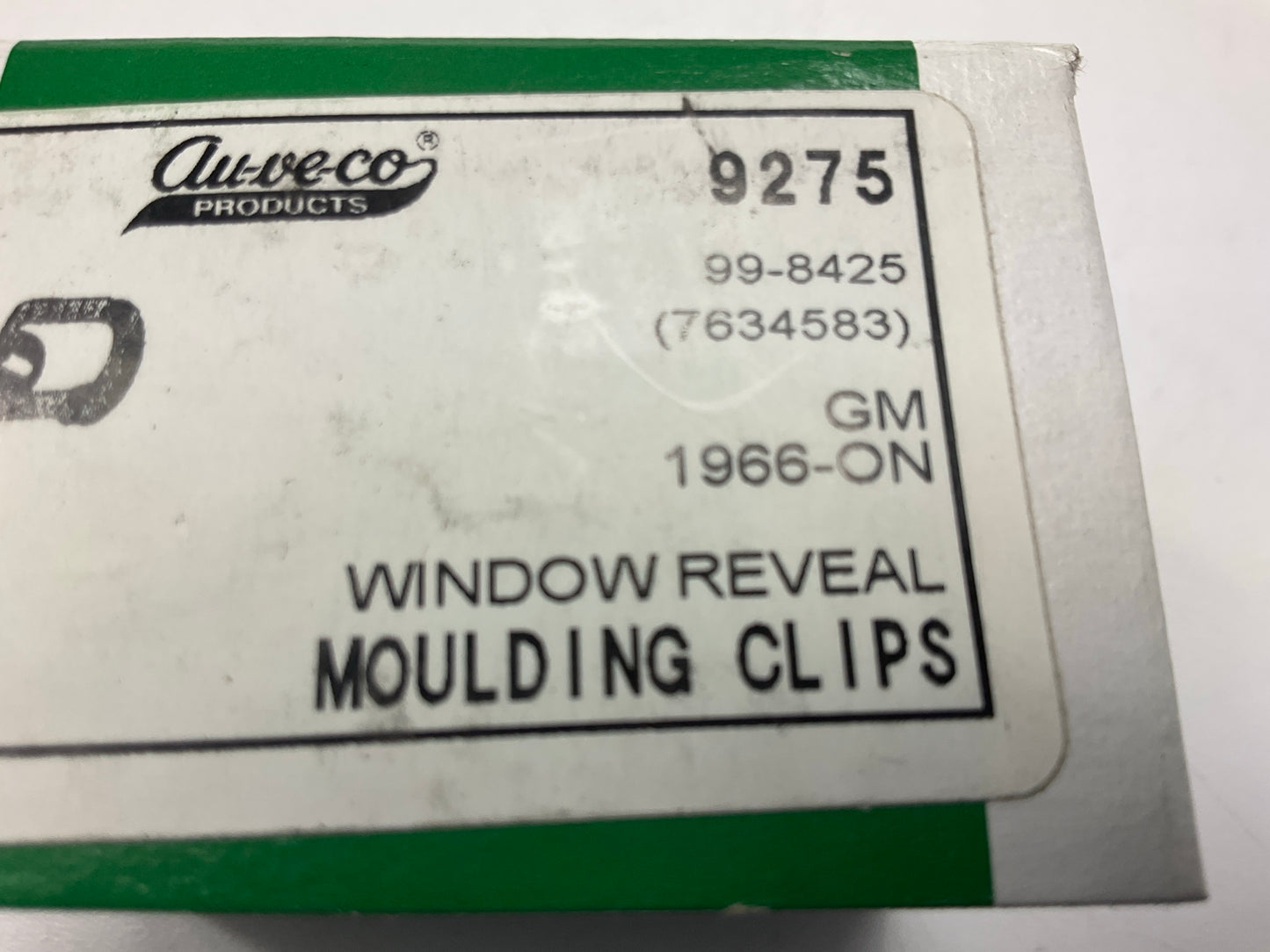 Auveco 9275 Rear Window Reveal Moulding Clips Qty 50