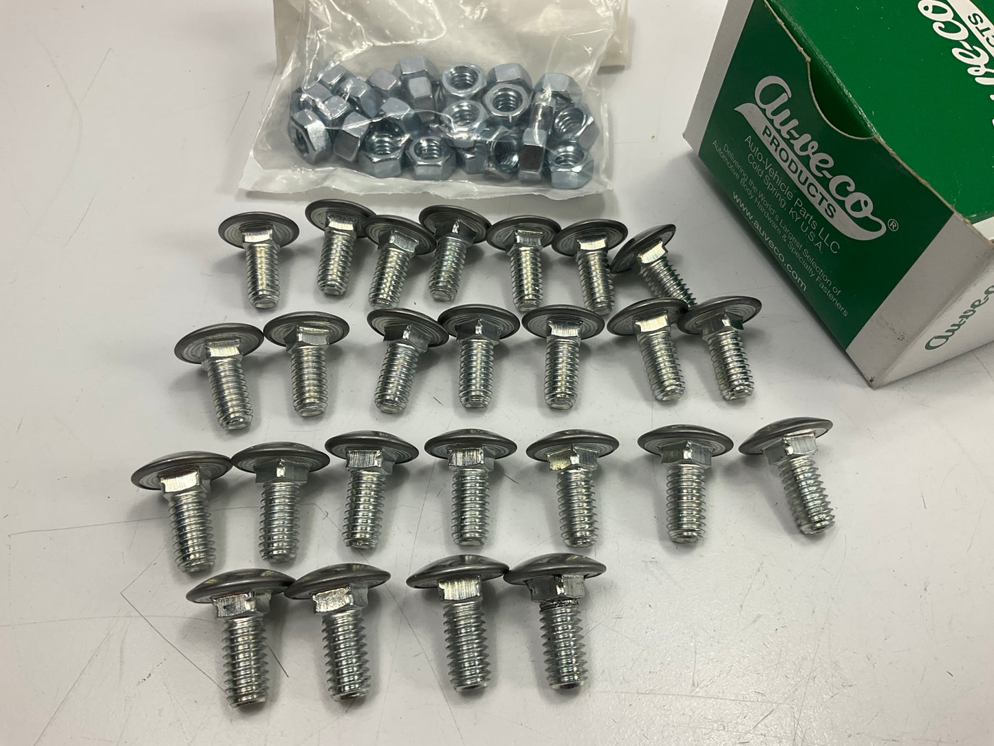 Auveco 9854 Bumper Stainless Bolts & Hex Nuts, Ford, 5/16-18 X 3/4'', 25 Pack