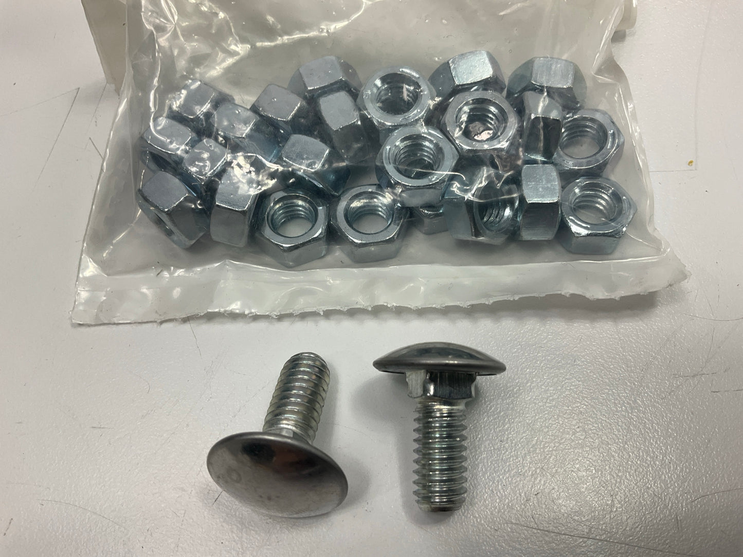 Auveco 9854 Bumper Stainless Bolts & Hex Nuts, Ford, 5/16-18 X 3/4'', 25 Pack