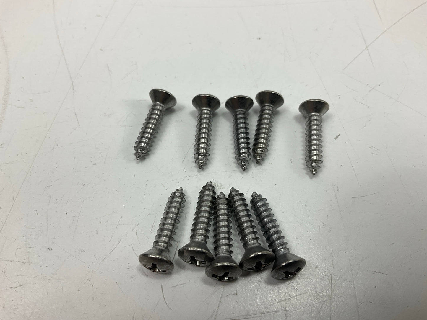 Auveco AO2710 Phillips Oval Head #8 X 3/4'' Tapping Screws Qty 110