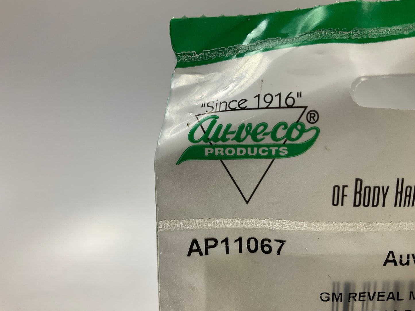Auveco AP11067 Window Reveal Moulding Clips GM And Ford Qty 26